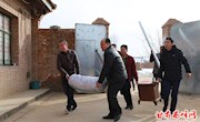 股股暖流润心田