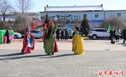欢天喜地迎春节　紧锣密鼓备元宵