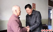 入户访民情　慰问暖人心