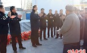 区城管执法局到肖金镇漳水村小寨村开展送医送文化送温暖活动