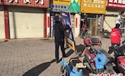区城管执法局加强节后市容环境整治
