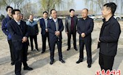 马耀文督查银西铁路西峰段项目用地征迁工作