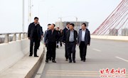 王明寿来我区考察城乡建设工作