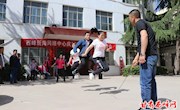 ​新闻网络中心举行庆“五一”职工趣味运动会