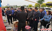 【创建全国文明城市】部门联动整治北京大道“脏和差”“乱与堵”