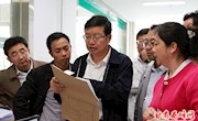 省人社厅督查我区社保扶贫、健康扶贫工作