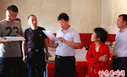 张晓龙深入温泉镇督查指导精准脱贫工作